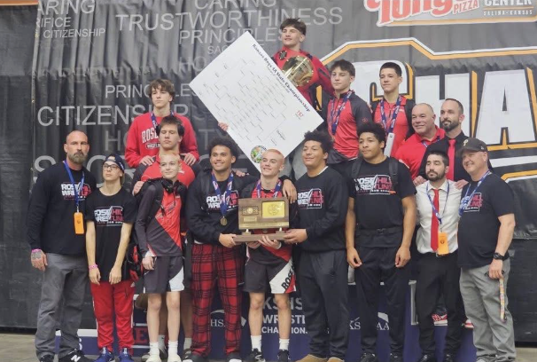Rocket wrestling takes second at state